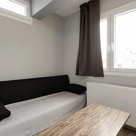 Caravanserai Studio 9